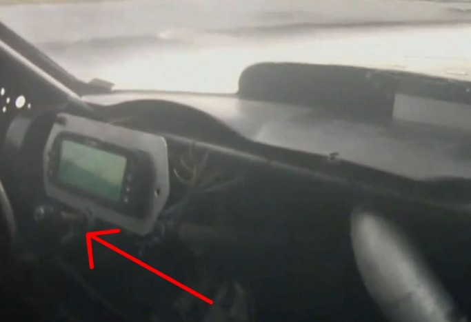 A kézben maradt kormánykerék esete