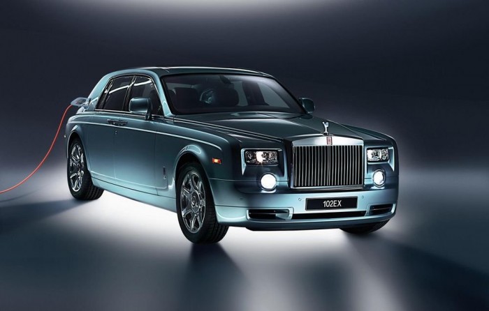 Be kell látni, a vándorló elektronoké a jövő, 389 lóerős lesz a villanyos luxus első úttörője a Rolls-Royce Phantom EX102.