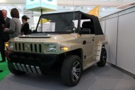 Hummer-imitáció xxs méretben és elektromos kivitelben