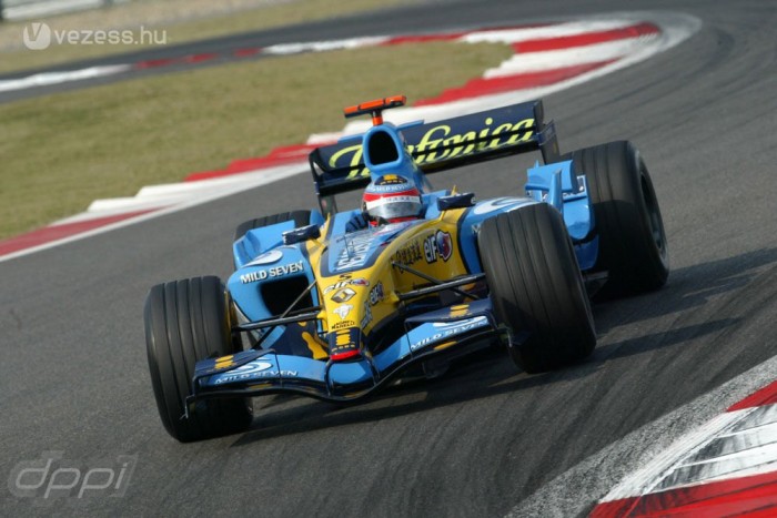 F1: Alonso nem barátkozni jár a pályára 3