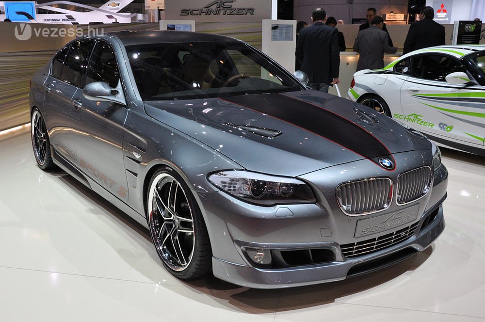 BMW M5 pótlék 4