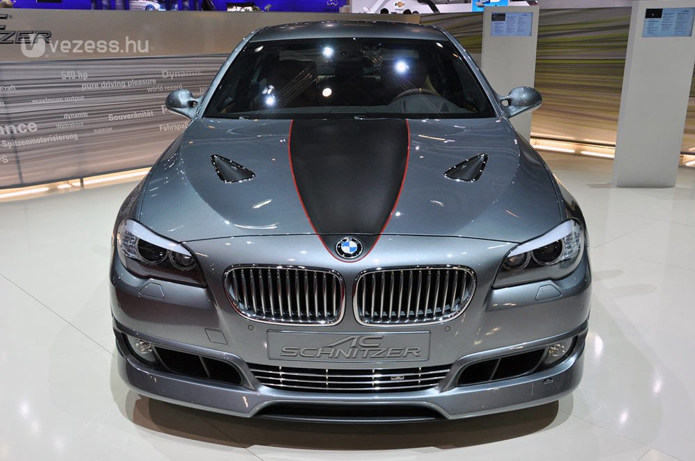 BMW M5 pótlék 5