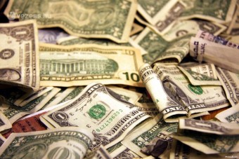 Milliókat találtak az autópályán