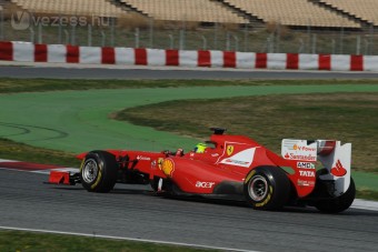 F1: Massa elégedett a Ferrarival