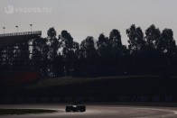 F1: Perez és a Sauber villantott a teszten 47