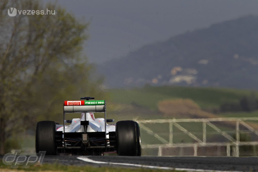 F1: Perez és a Sauber villantott a teszten 23