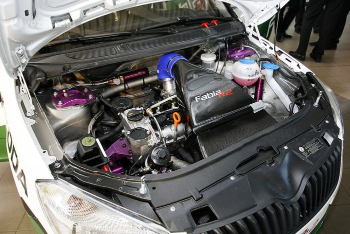 Škoda Fabia 17 millióért 5