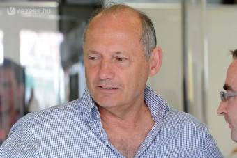 F1: Fél évig nem vezethet a McLaren-vezér