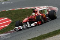 F1: Schumi az élre varázsolta a Mercedest 23