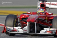 F1: Schumi az élre varázsolta a Mercedest 31