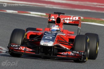 F1: Beragadt a Virgin