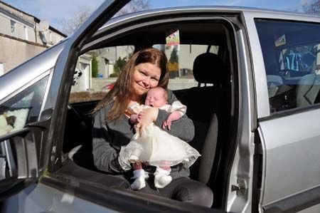 A családi autóról kapta nevét egy angol kisbaba