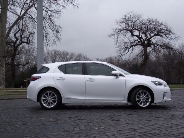 Innen random japán bármi is lehetne