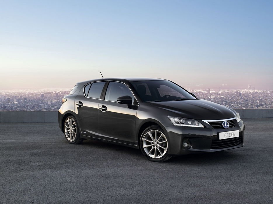 Lexus CT200h