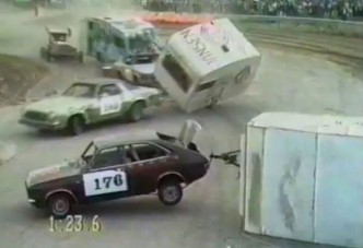 Teljesen lökött roncsderbi Hollandiából