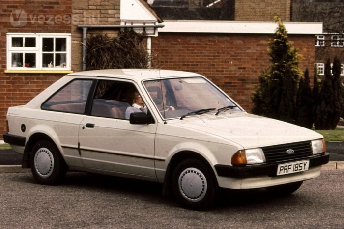 Tudta nélkül veteránt vett 10 | Vezess 1981-ben még kocka volt az Escort