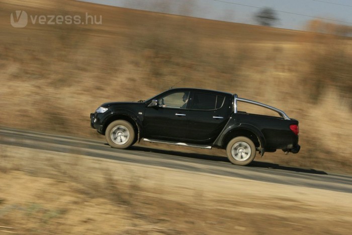 A kormányzást nem lehet közvetlenséggel vádolni