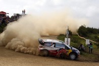 Latvala vezet, a Citroënek taktikáztak 32