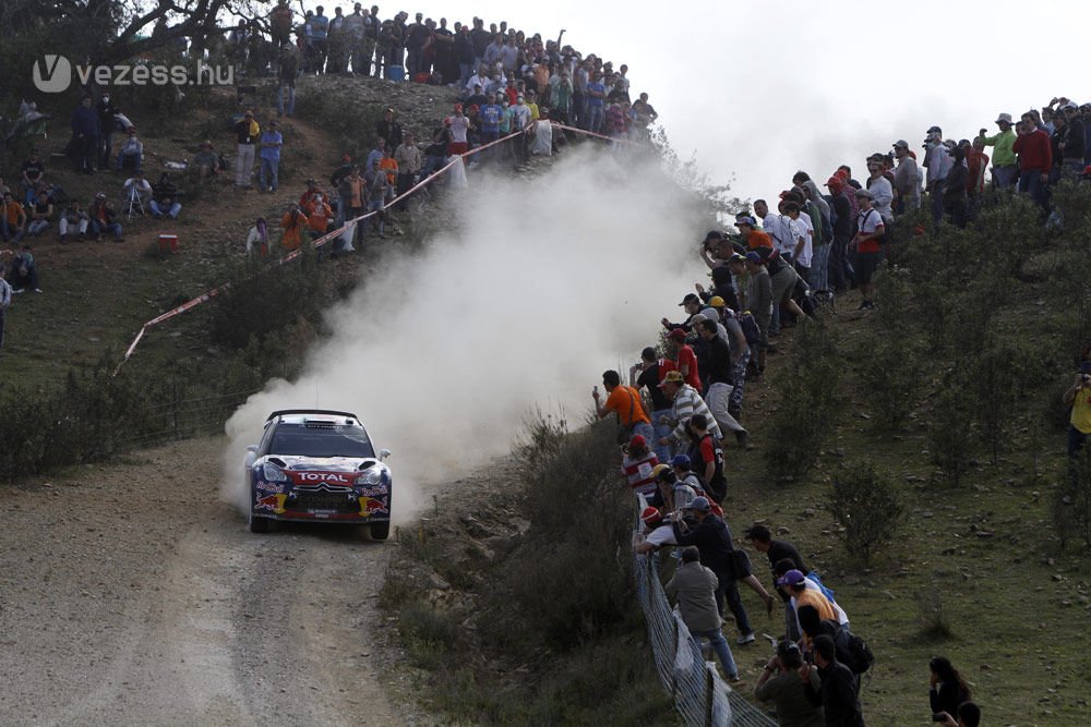 Latvala vezet, a Citroënek taktikáztak 18