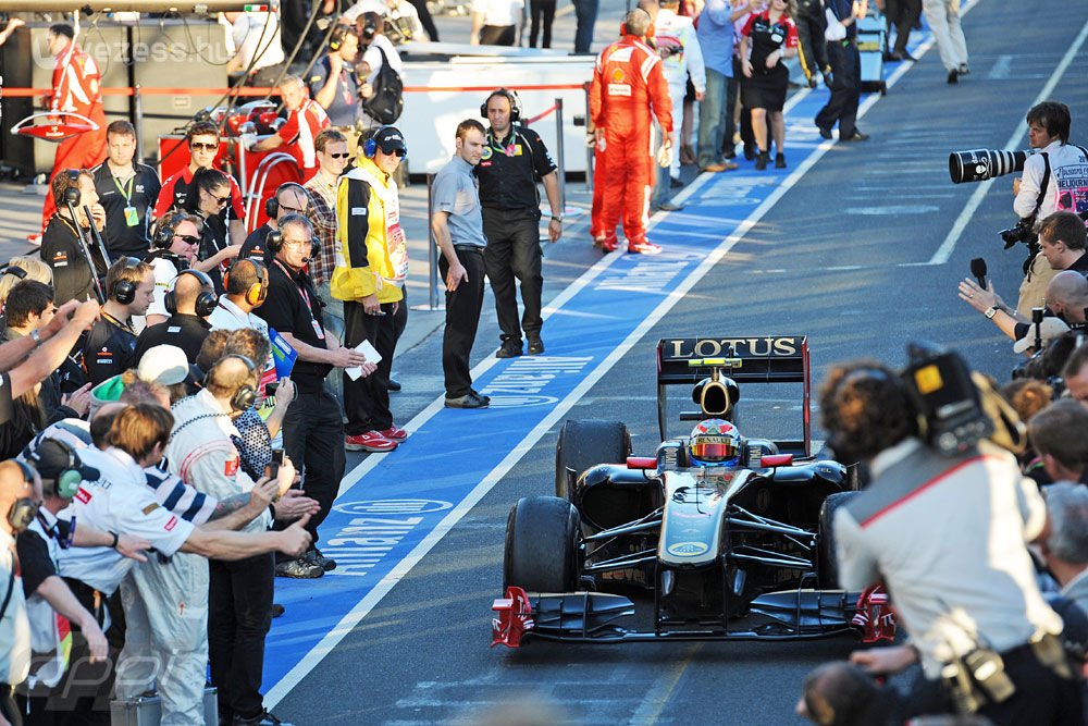 F1: Mégsem olyan lassú a Ferrari 30