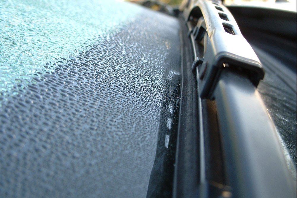 Az ablaktörlő lapátok vizsgálata is szükséges 