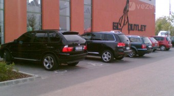 Sok mozgáskorlátozott jár luxusautóval