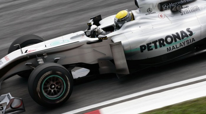 F1: Hétvégén nyit a sepangi szauna 6