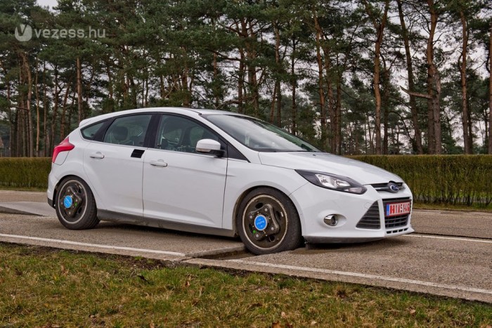 Jó autókért rossz utakat épít a Ford 6