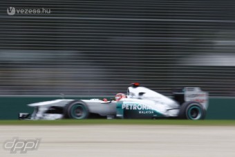 F1: Schumacherék összekapják magukat