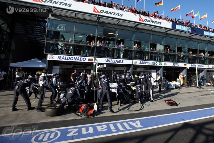 F1: Négy kiállást jósol a Pirelli