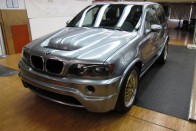 BMW X5 700 lóerővel