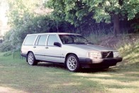 Komolyabb megjelenésű a 745-ös Volvo