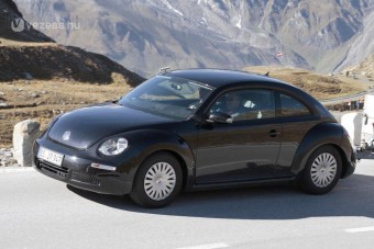 Zenecsatornán érkezik az új VW Bogár