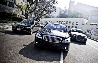 Nagyon fogynak a luxusautók