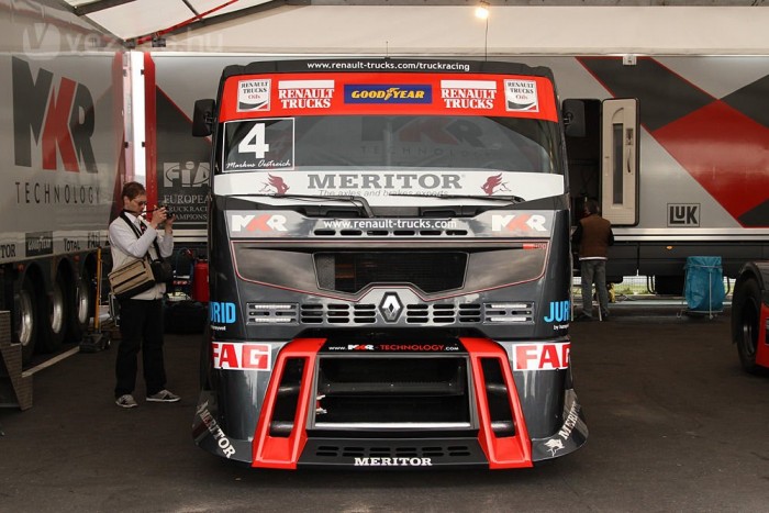 Kipróbáltuk és élveztük: 1200 lóerő, 5100 Nm a hátsó keréken 8 | Vezess Az első találkozás a szörnyeteggel