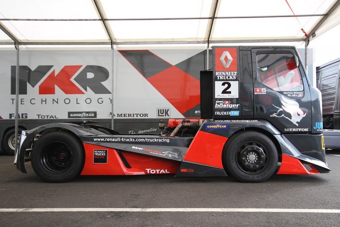 Kipróbáltuk és élveztük: 1200 lóerő, 5100 Nm a hátsó keréken 6 | Vezess 5,5 tonna erő