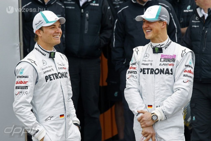 F1: Száguldó bábák a Mercedesnél – videó