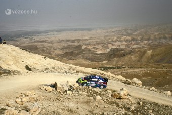 Gondok közott folytatódik a rali-vb