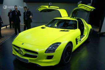 Jövőre jön a Merci villanyautója