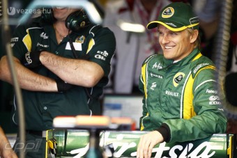 F1: Nagy dobásra készül a Lotus