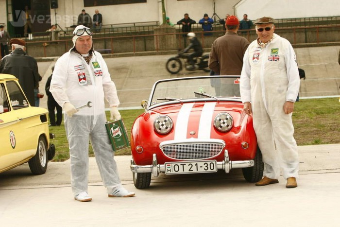 Budapesten megállt az idő 9 | Vezess Rájönnek, miért kapta Frogeye becenevet az Austin-Healey Sprite?