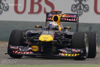 F1: Másodszorra is Vettel az élen