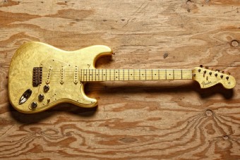 F1: Aranygitárt vett Hamilton