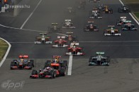 F1: A gumistratégia döntött Kínában 86