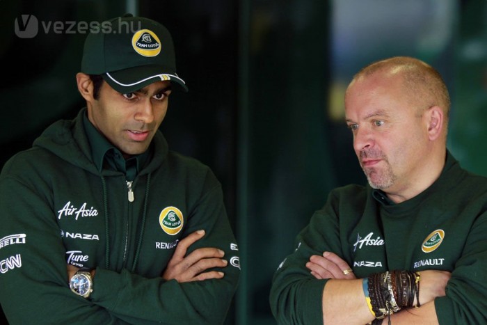 F1: A Lotus pilótát cserélhet Indiára