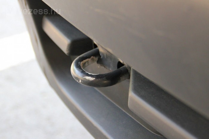 Szabad ég alatt az első szentgotthárdi Astra 8 | Vezess A vonószem az autó legkopottabb alkatrésze