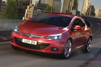 Képeken az új háromajtós Opel Astra