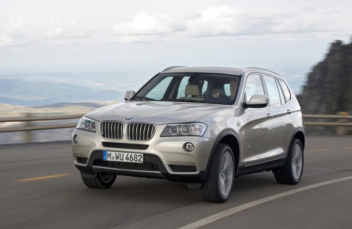 Az ADAC nem sorolja külön a szabadidő-autókat, így lehet a középkategória legjobbja a BMW X3