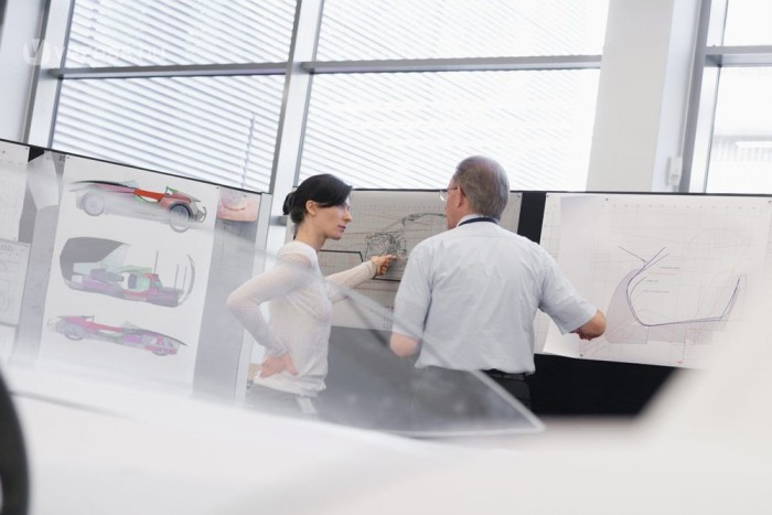 Ki mennyit keres az autóiparban? 5