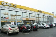 Átvette a vezetést az Opel idehaza 198